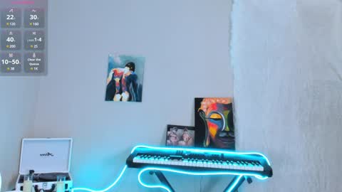 Snapshot of 4ever_dude chatting on February 6, 5:25 am Andrew online show from February 6, 5:25 am