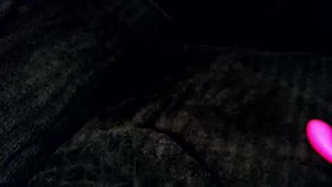 Snapshot of 4playcums4u chatting on October 11, 12:25 am 4playCums4u online show from October 11, 12:25 am