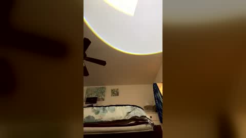 4rayne online show from June 25, 4:04 am