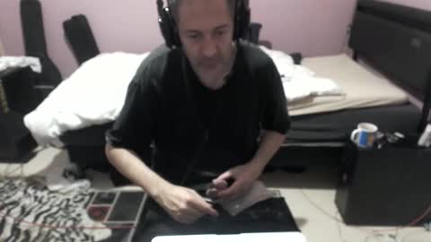 Larese Carlo online show from November 10, 6:57 pm