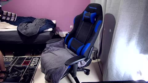 Larese Carlo online show from December 30, 12:11 am