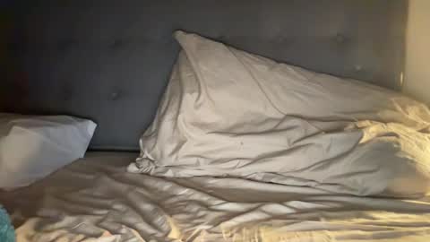 69shxoxrxnxy69 online show from March 3, 3:58 am