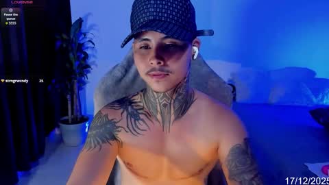 Stefan online show from December 18, 12:17 am