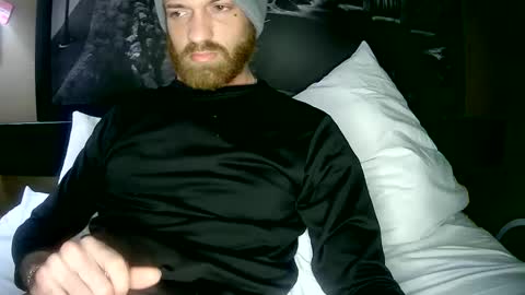 Snapshot of 90210screamer chatting on December 5, 11:38 am 90210screamer online show from December 5, 11:38 am