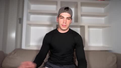 _aesthetic online show from September 24, 3:21 pm