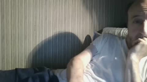 I hate social media  Odio las redes sociales online show from June 2, 3:51 am