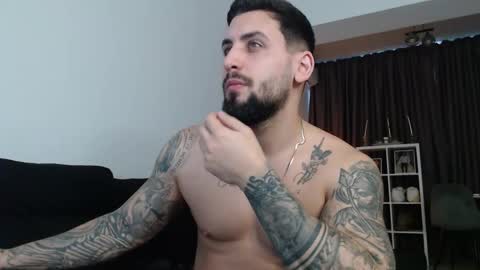 Dylan online show from December 23, 8:45 am