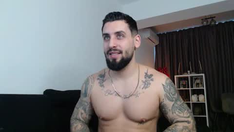 Dylan online show from December 14, 9:38 am