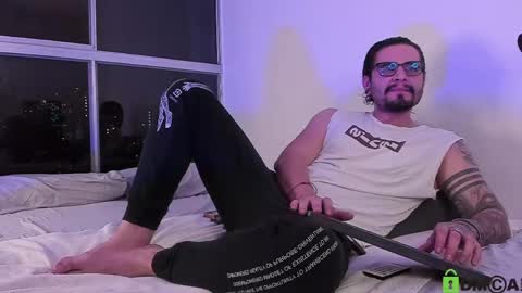  -         online show from April 5, 12:08 am