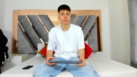 Snapshot of _maaf chatting on January 21, 2:22 pm _maaf online show from January 21, 2:22 pm