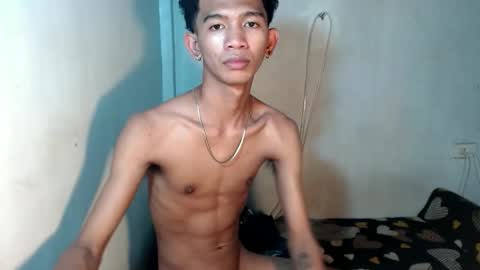 _rellvanxx online show from December 4, 7:10 pm