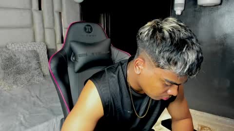 _sammy_ice online show from January 25, 3:19 am