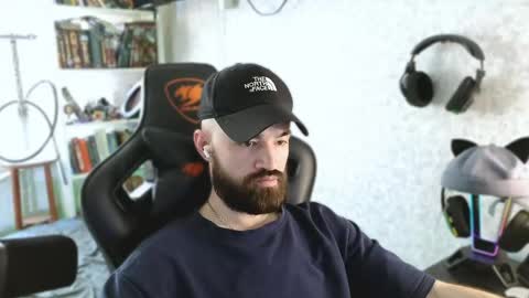 Ask me online show from April 21, 11:38 am