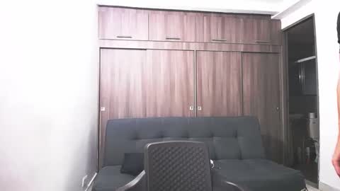 Juan Pablo-independent model online show from March 31, 3:08 am