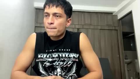 Juan Pablo-independent model online show from March 29, 12:55 am