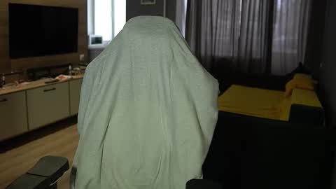 OLIVERERENMARCUSpvt is open online show from February 3, 6:22 am