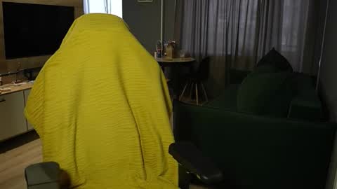 OLIVERERENMARCUSpvt is open online show from March 10, 1:17 pm