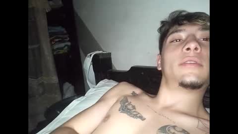 Snapshot of _spider_dick_ chatting on December 9, 9:28 am Alejandro Pinzon online show from December 9, 9:28 am