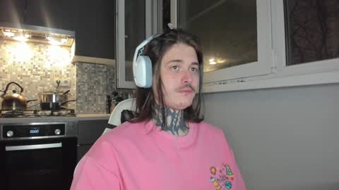 _torfin_ online show from December 22, 6:26 pm