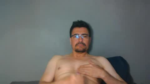 _xbesteb11 online show from June 20, 11:43 pm