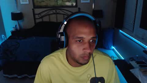 a4orce online show from April 4, 1:57 am