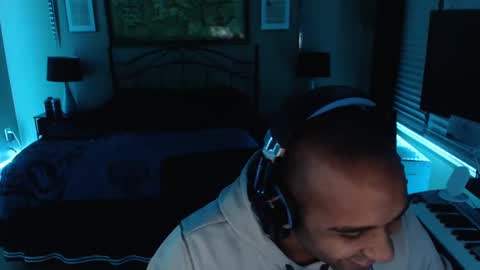 a4orce online show from December 24, 2:21 am