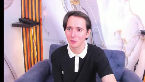 Aaron online show from October 26, 7:27 pm