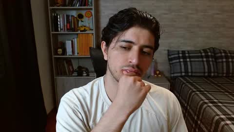 Aaron online show from March 20, 9:29 pm