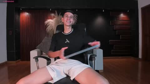 Aaron online show from December 27, 12:50 am