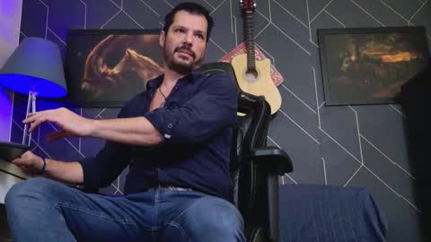 Aaron online show from November 23, 9:09 am