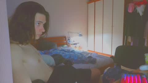 Snapshot of abobus123 chatting on January 3, 11:35 am hi cum in pvt noi extra tip online show from January 3, 11:35 am