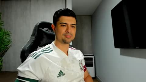 adam clarke online show from March 21, 2:37 am