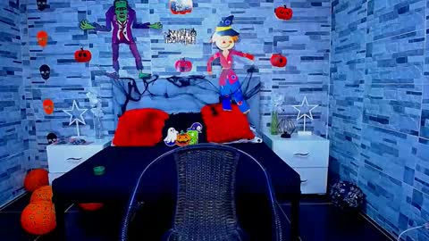 Snapshot of adam_hot11 chatting on October 22, 12:13 am adam hot11 online show from October 22, 12:13 am