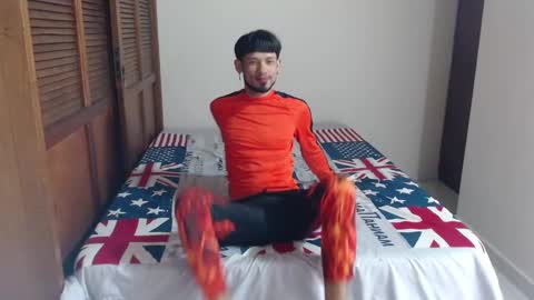 Snapshot of adam_x256 chatting on January 29, 1:37 am instagram  adam x256 online show from January 29, 1:37 am