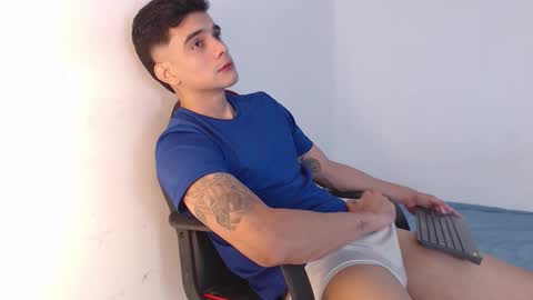 jhoan online show from November 12, 5:24 am