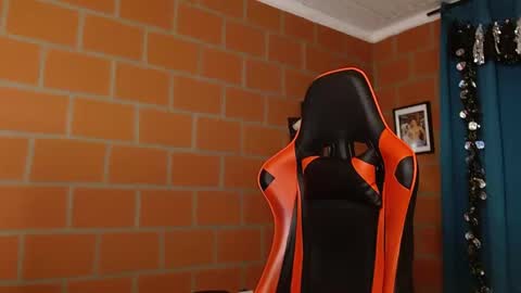 Adan Sin online show from February 20, 2:24 pm