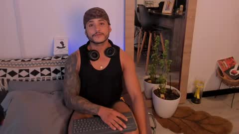 ADAN VEGA online show from June 7, 6:26 pm