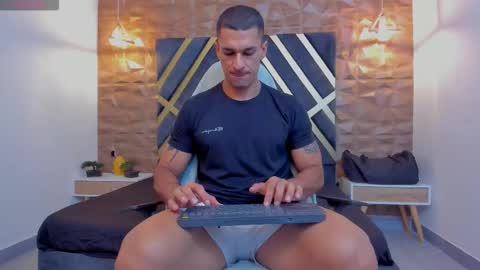 Snapshot of adbel_sady chatting on October 21, 11:24 am adbel sady online show from October 21, 11:24 am
