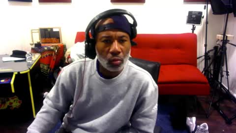 adick_ting online show from October 23, 7:45 am