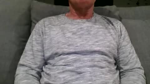 adjustable14 online show from November 18, 11:25 am