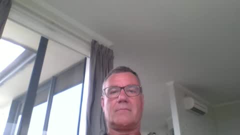 adjustable14 online show from December 2, 8:53 pm