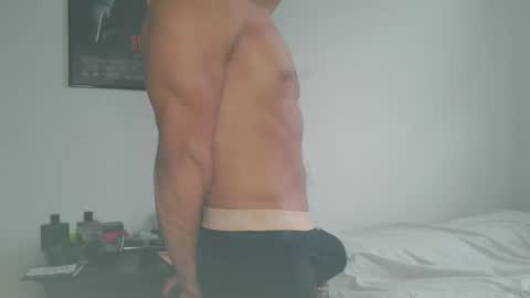 adriano guapo online show from February 18, 4:15 pm