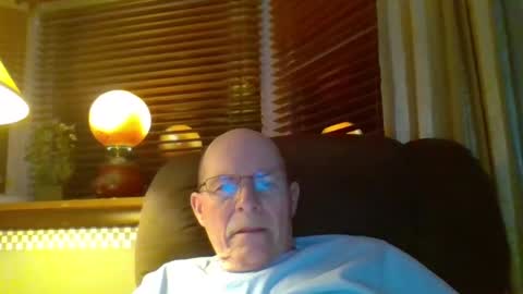 Snapshot of aguynrkfrd chatting on February 25, 10:26 am aguynrkfrd online show from February 25, 10:26 am