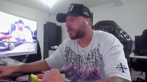 Aiden online show from October 9, 8:36 pm