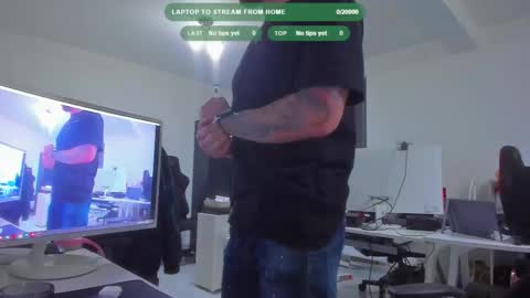 Aiden online show from October 17, 6:23 pm