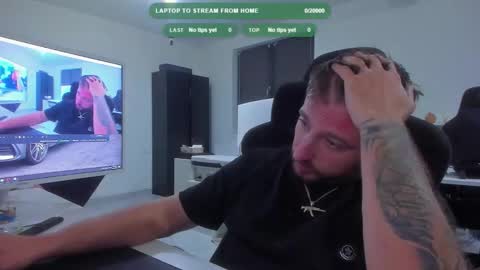 Aiden online show from October 2, 9:30 pm