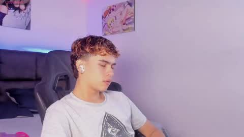 Aiden  online show from October 23, 1:14 pm