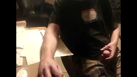 Snapshot of airbagger64 chatting on February 28, 12:43 am airbagger64 online show from February 28, 12:43 am