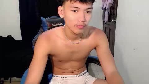 aj_daksxx online show from May 1, 5:10 am
