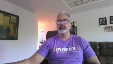 aladdin31673 online show from May 28, 11:25 pm